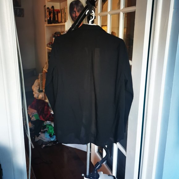 Relaxed Black Button Up - Picture 4 of 5